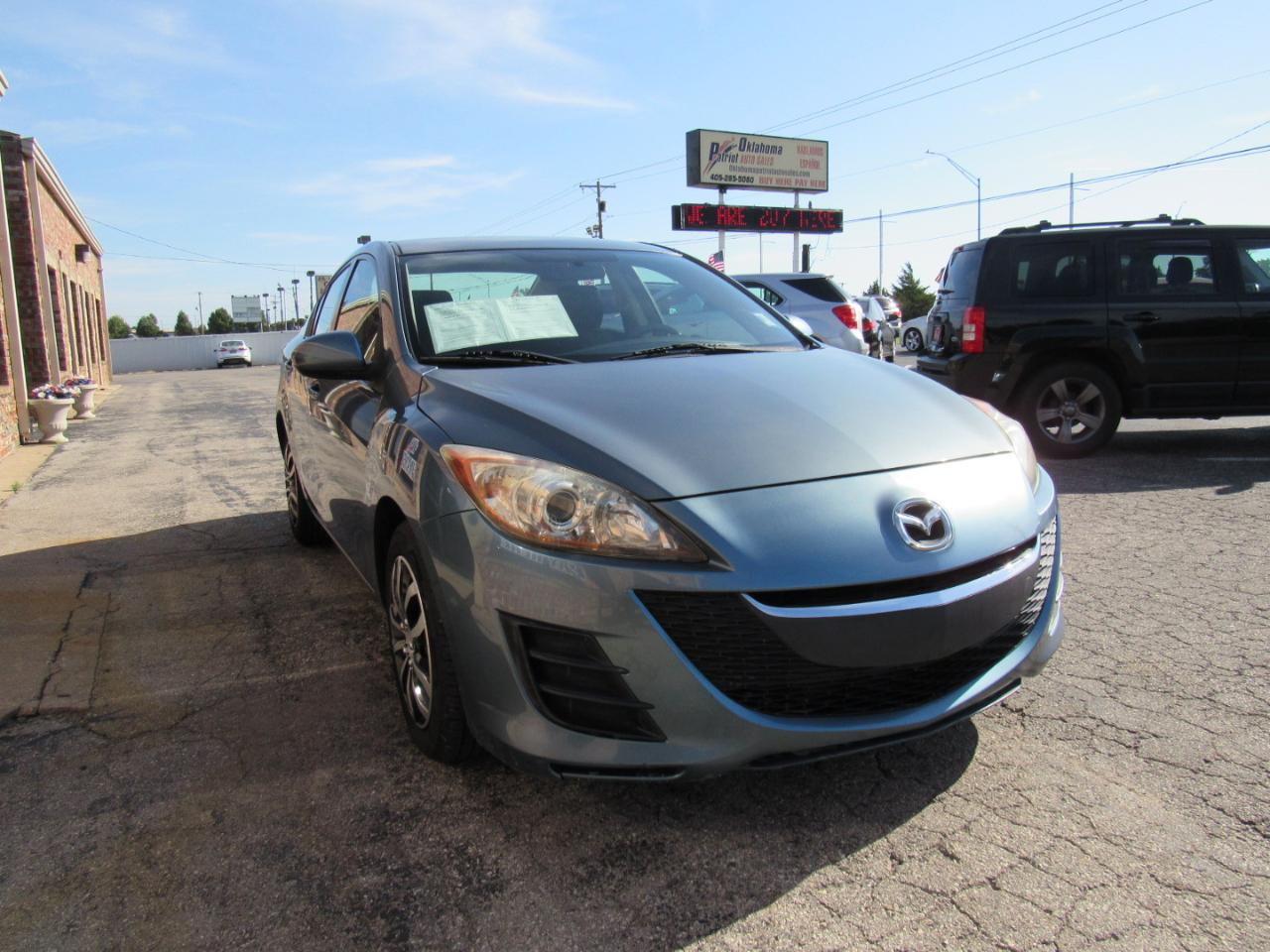 Mazda MAZDA3 i Sport 4-Door 2010