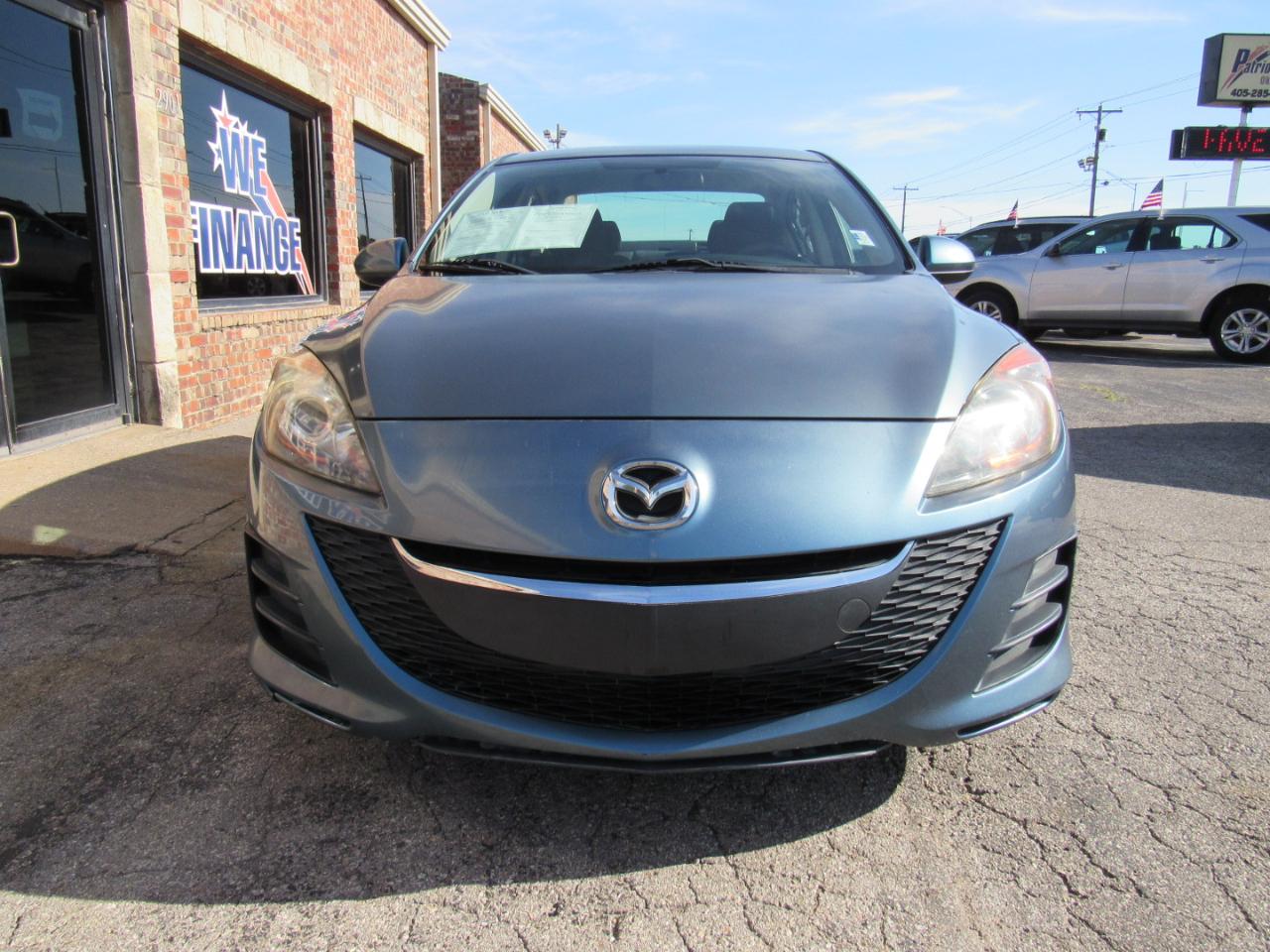 Mazda MAZDA3 i Sport 4-Door 2010