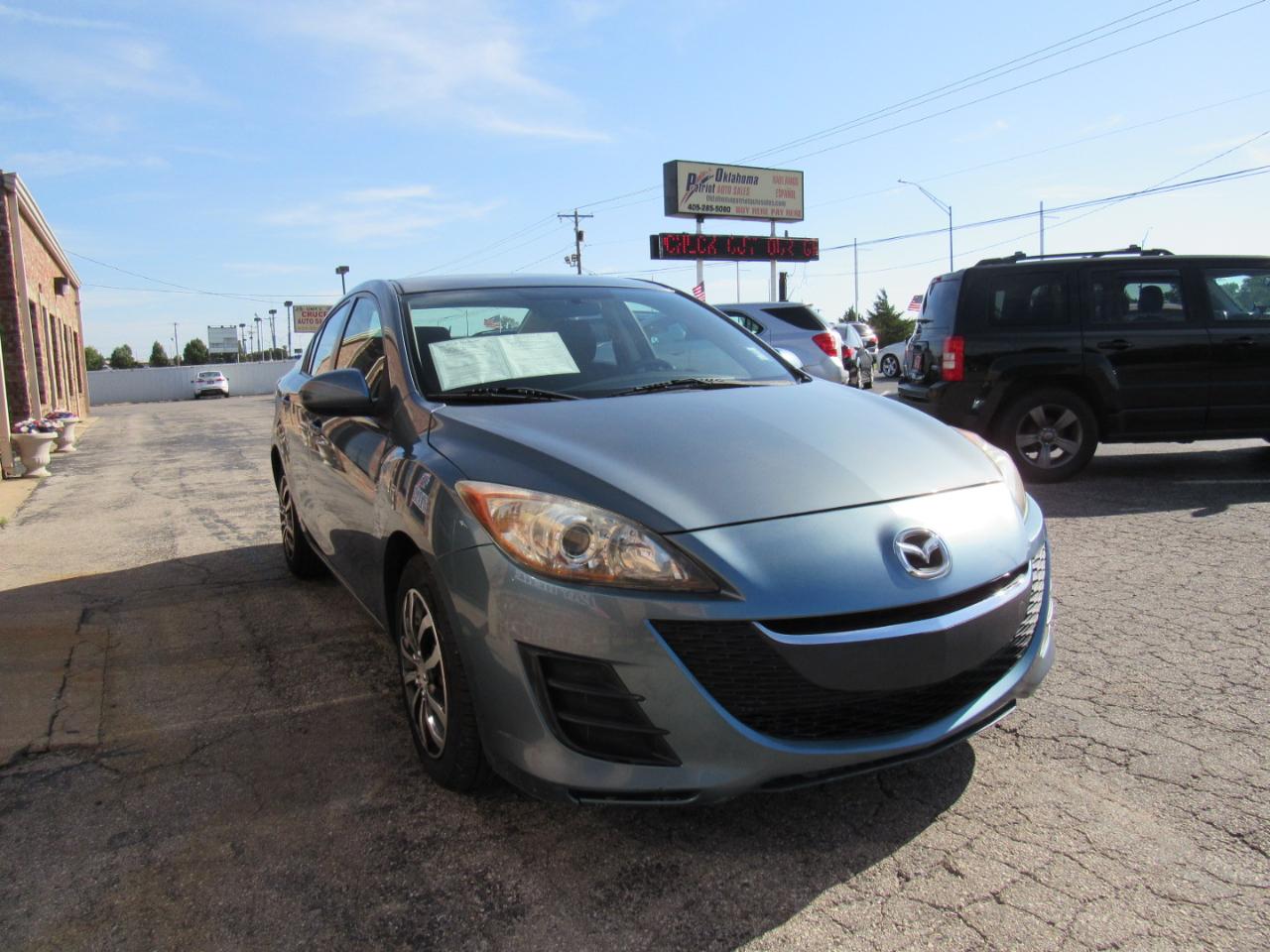 Mazda MAZDA3 i Sport 4-Door 2010