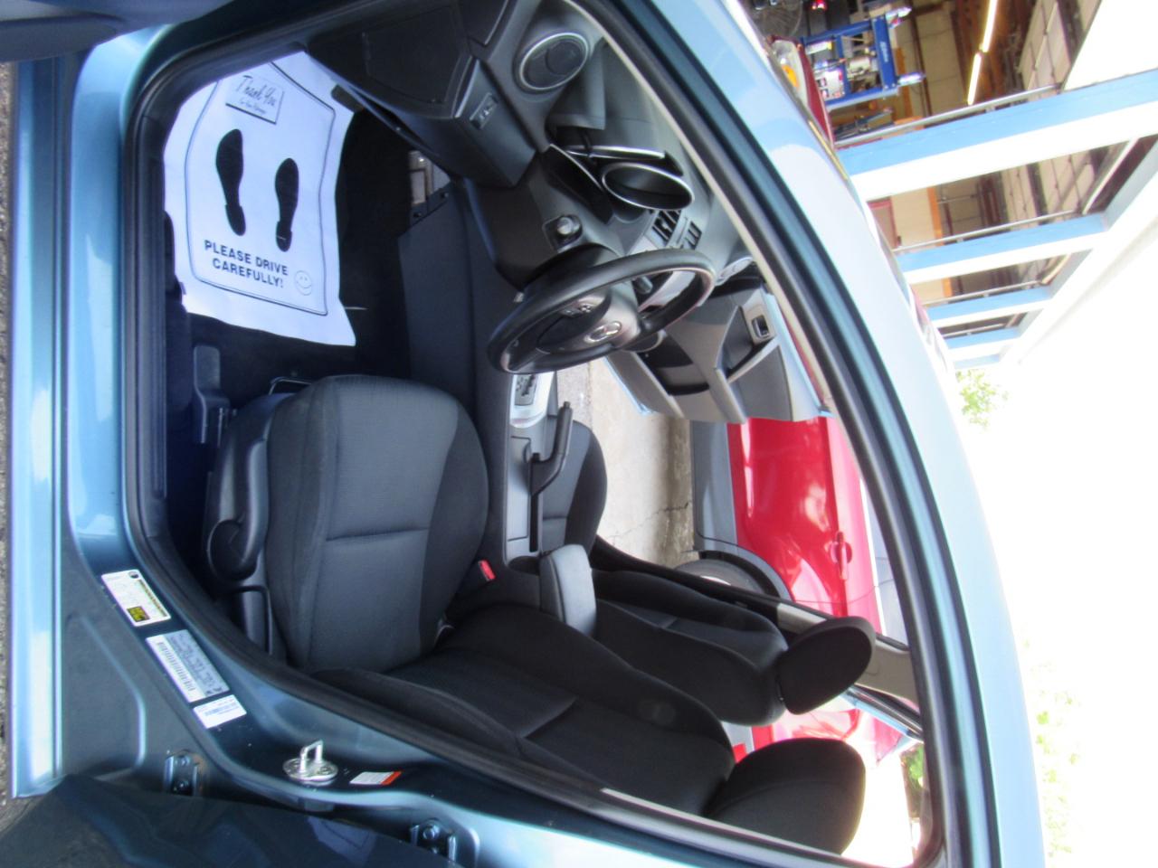 Mazda MAZDA3 i Sport 4-Door 2010