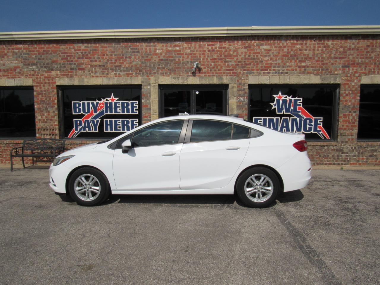 Chevrolet Cruze LS Auto 2017