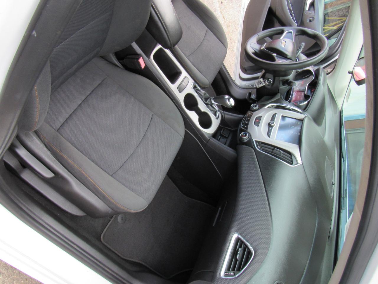 Chevrolet Cruze LS Auto 2017