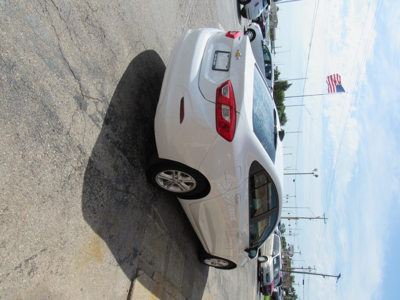 Chevrolet Cruze LS Auto 2017