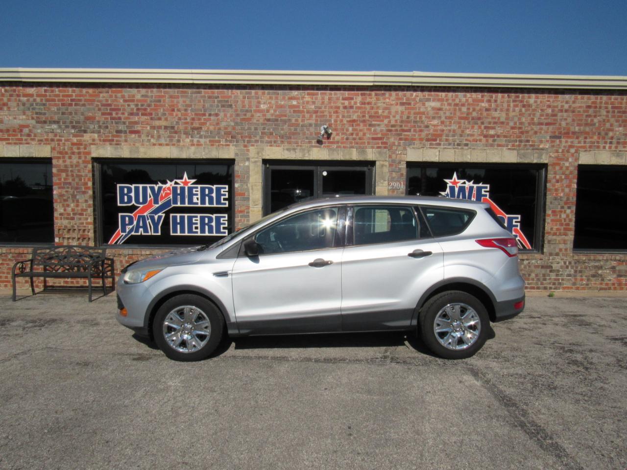 Ford Escape S FWD 2015