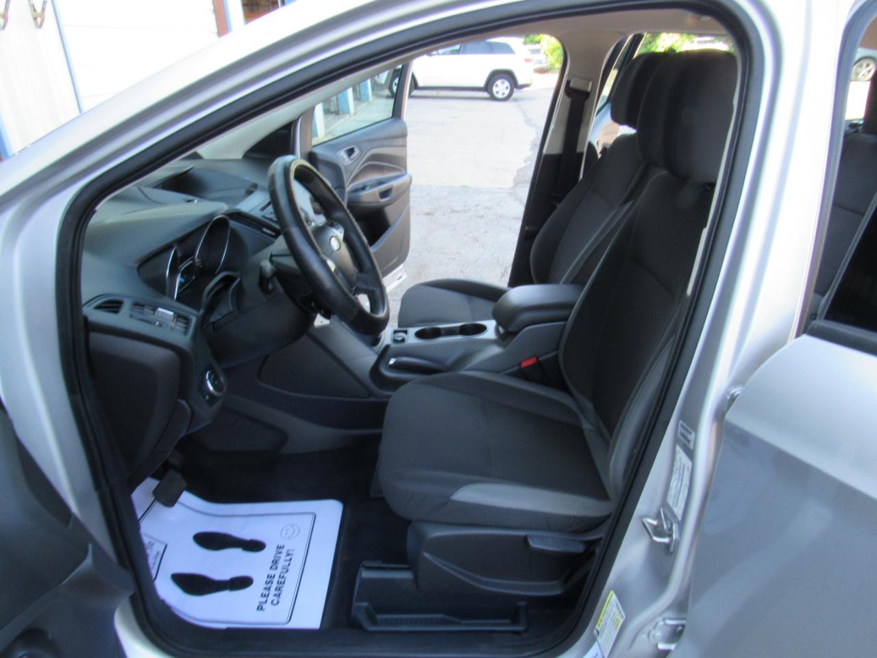 Ford Escape S FWD 2015