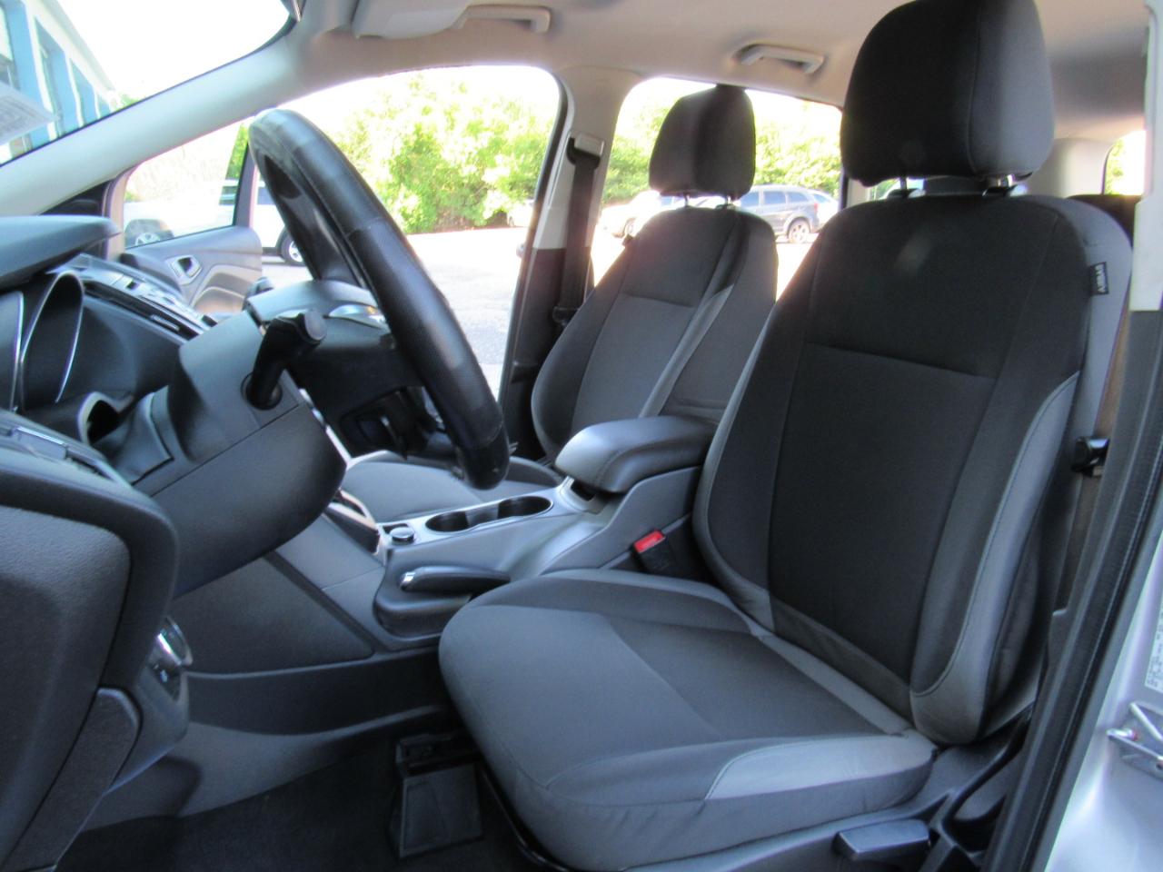 Ford Escape S FWD 2015