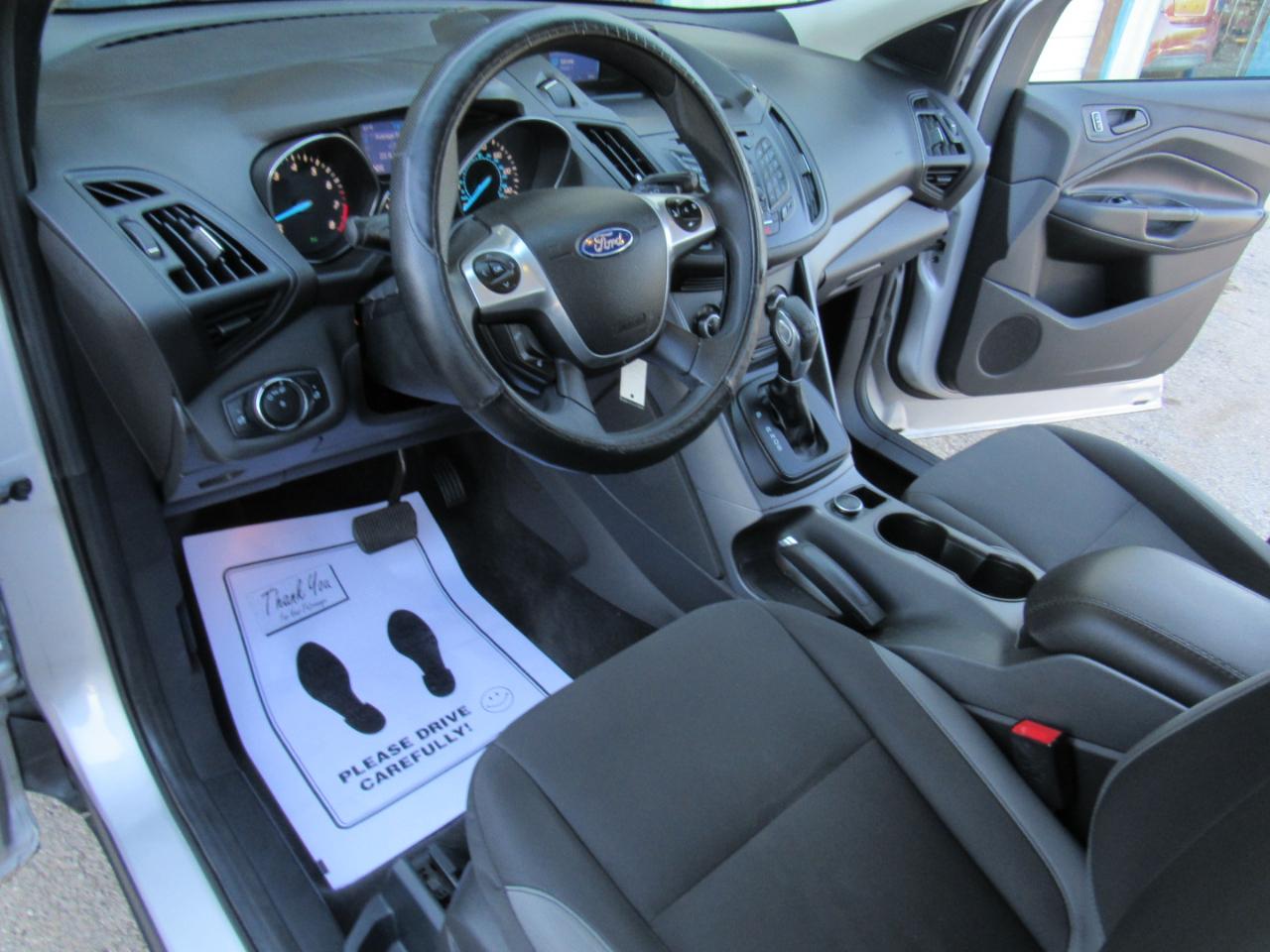 Ford Escape S FWD 2015