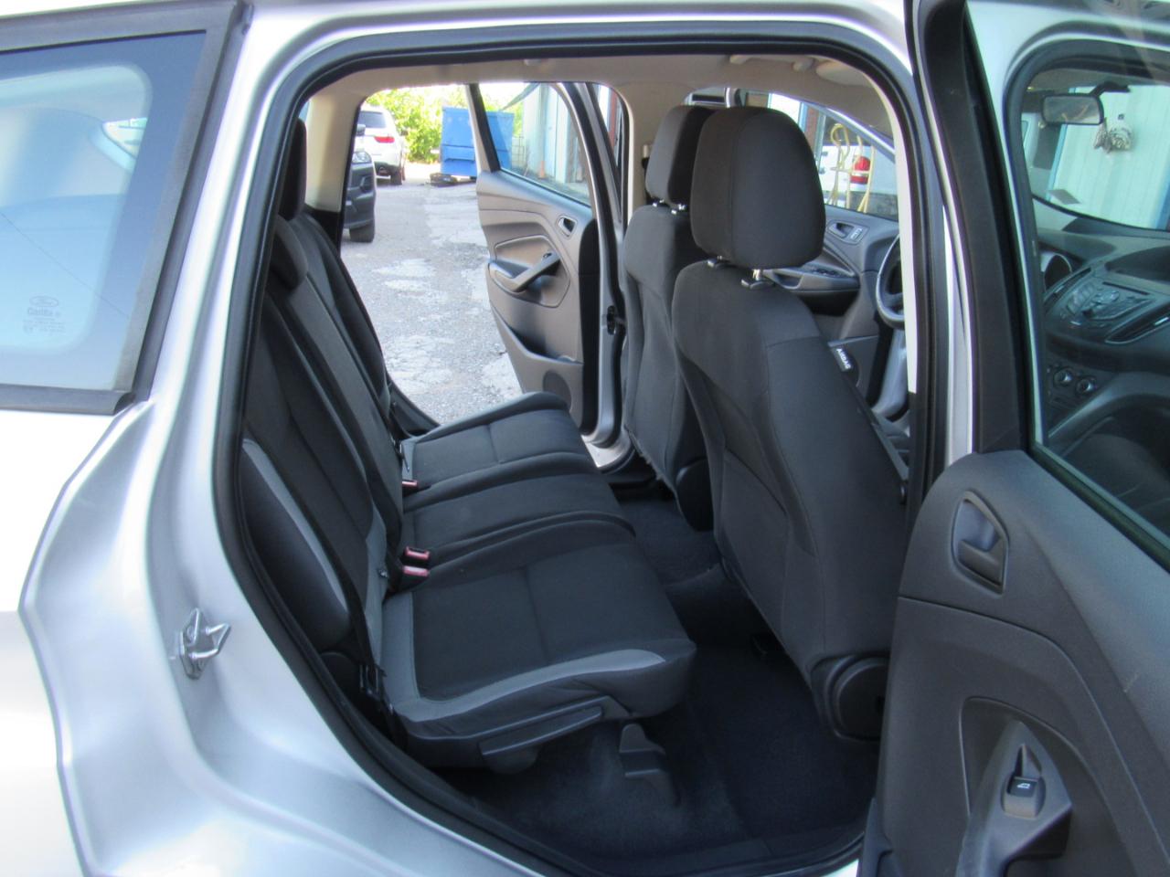 Ford Escape S FWD 2015