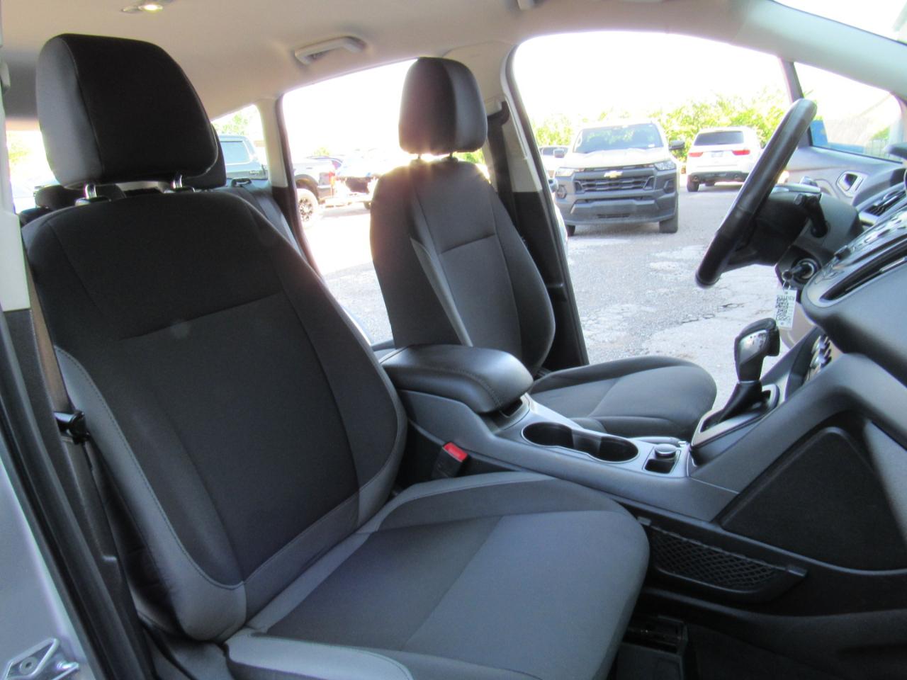 Ford Escape S FWD 2015