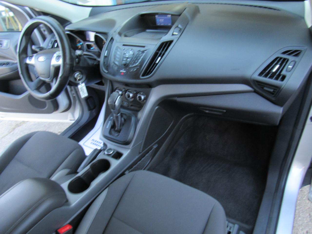 Ford Escape S FWD 2015