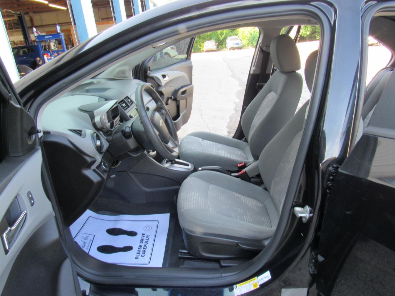 Chevrolet Sonic LS Auto Sedan 2014
