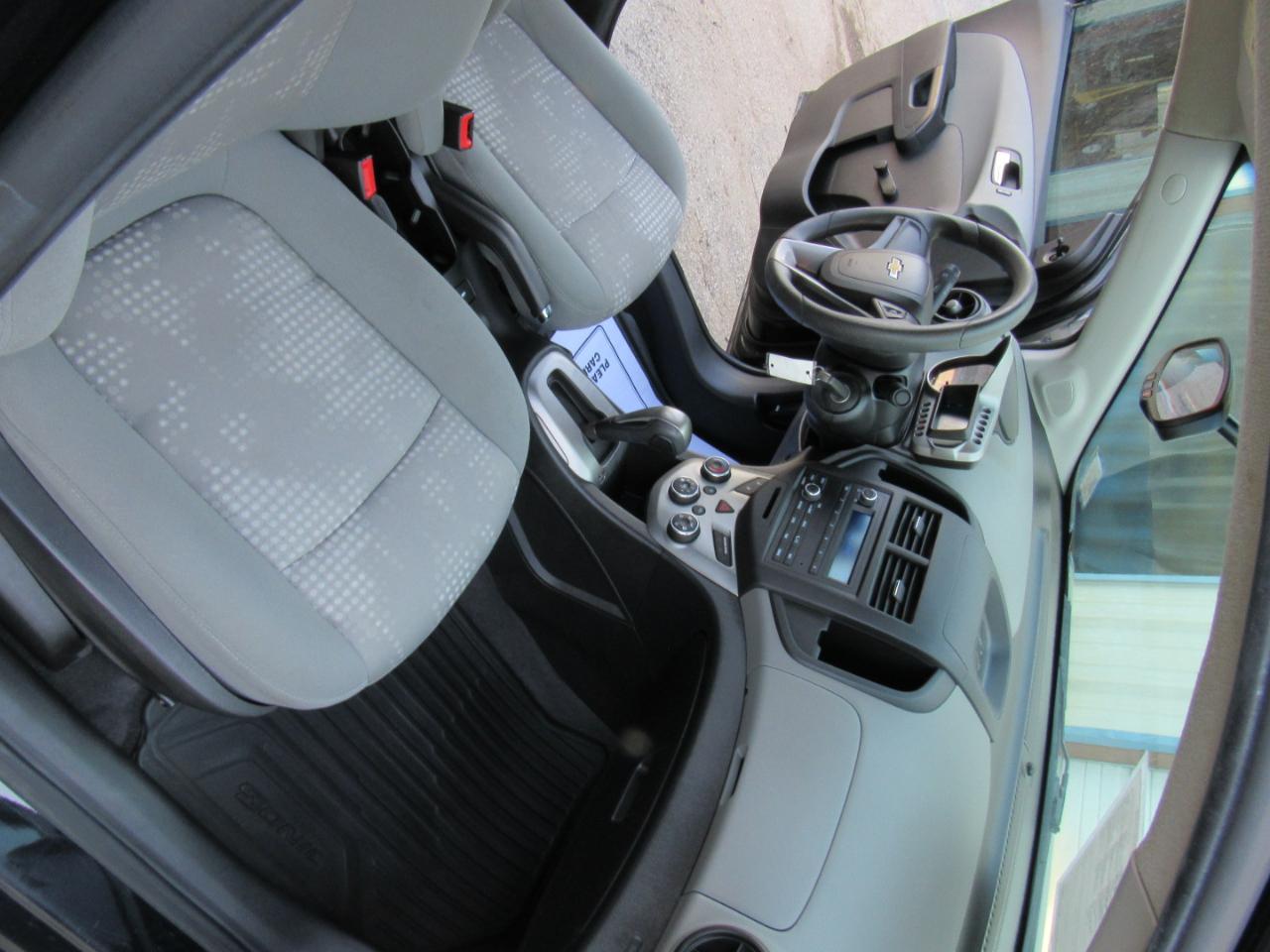 Chevrolet Sonic LS Auto Sedan 2014