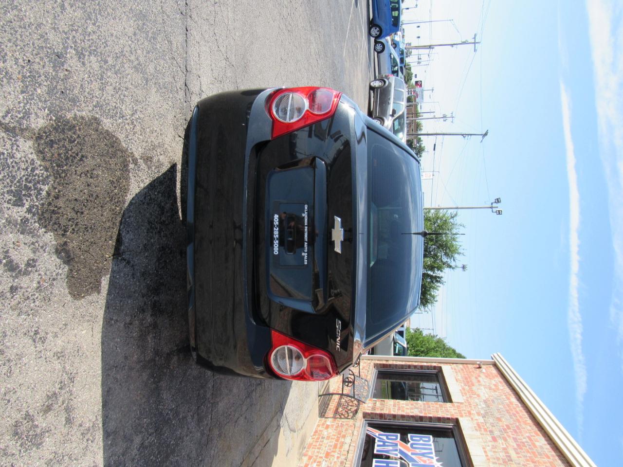 Chevrolet Sonic LS Auto Sedan 2014