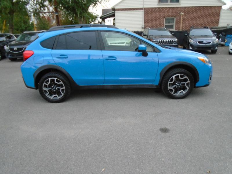 Subaru Crosstrek 2.0i Premium CVT 2017 Subaru Crosstrek 2.0i Premium CVT 2017