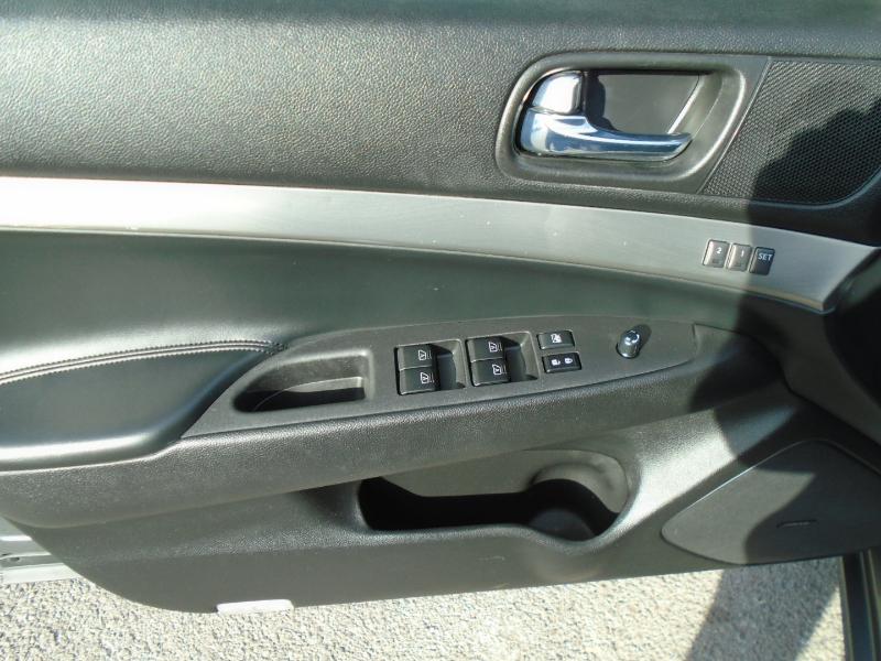 Infiniti G Sedan 37x AWD 2012