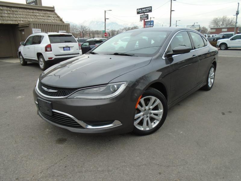 2016 Chrysler 200 Limited