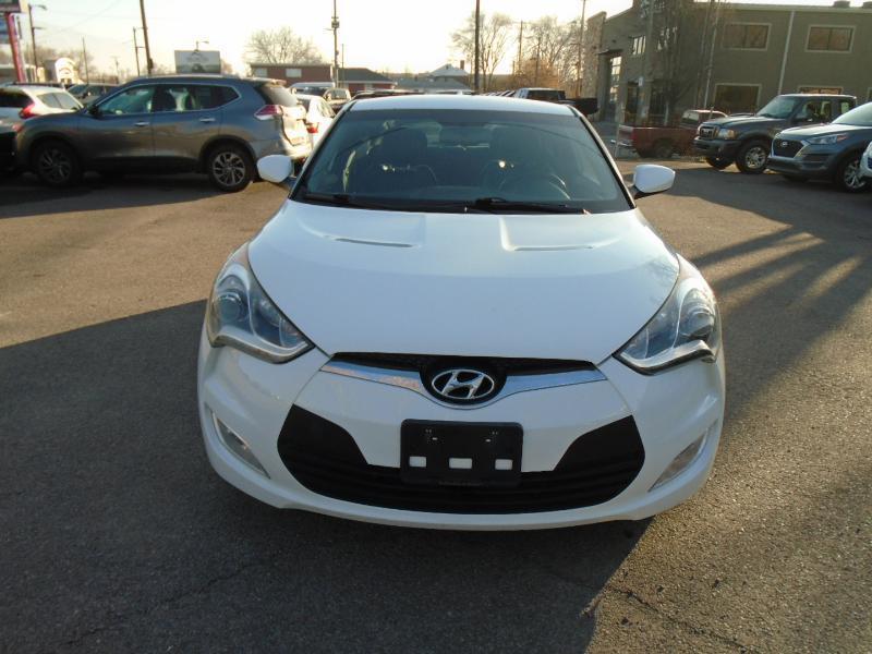 Hyundai Veloster Base 2014