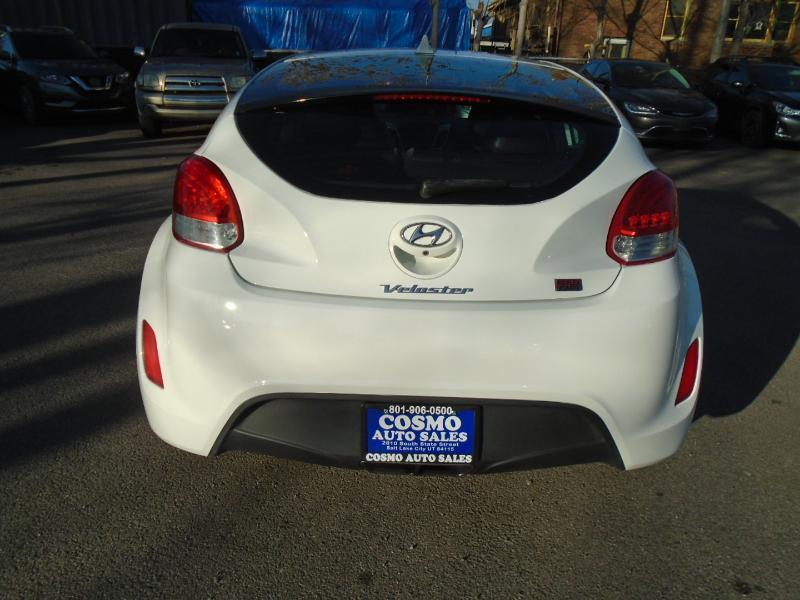 Hyundai Veloster Base 2014
