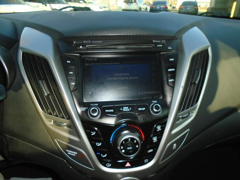 Hyundai Veloster Base 2014