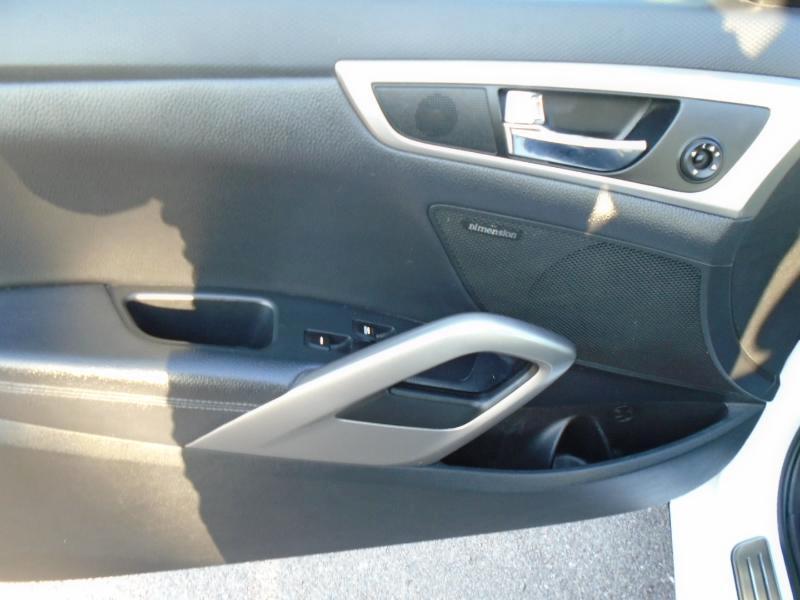 Hyundai Veloster Base 2014