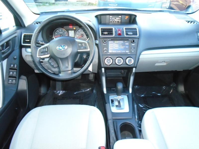 Subaru Forester 2.5i Premium PZEV CVT 2016