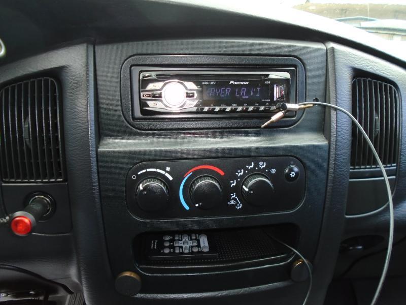 Dodge Ram 2500 SLT Quad Cab Long Bed 4WD 2004