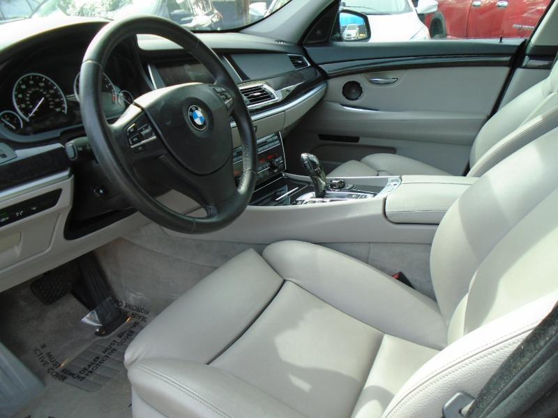 BMW 5-Series 550i xDrive GT 2013