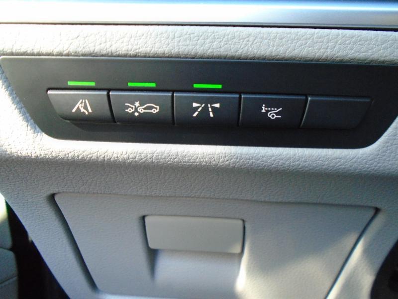 BMW 5-Series 550i xDrive GT 2013