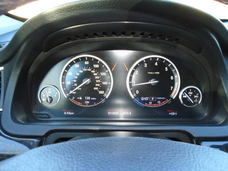 BMW 5-Series 550i xDrive GT 2013