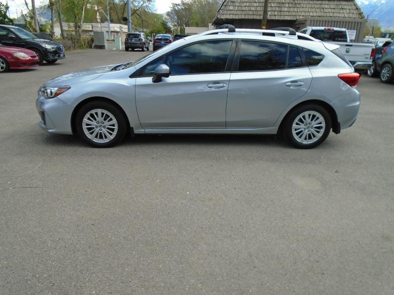 Subaru Impreza 2.0i Premium CVT 5-Door 2017