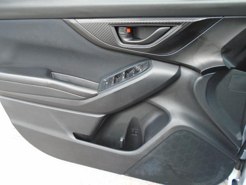 Subaru Impreza 2.0i Premium CVT 5-Door 2017