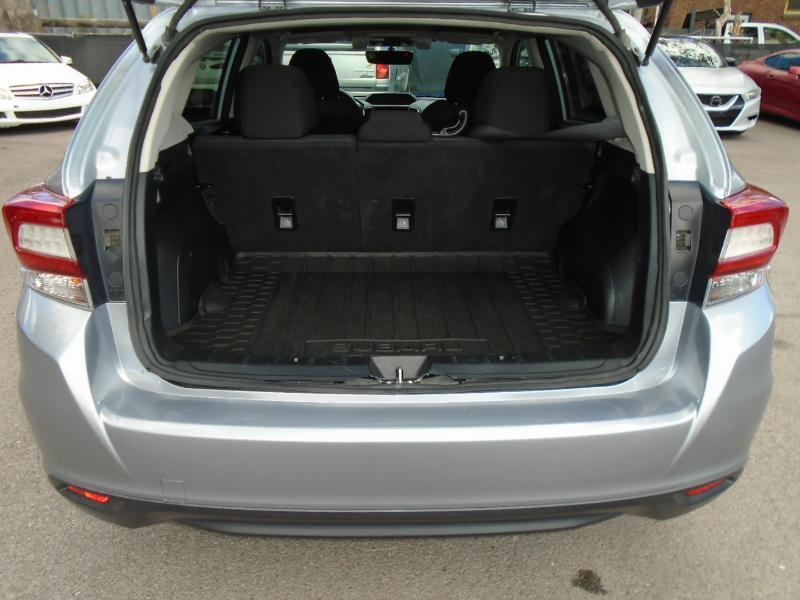 Subaru Impreza 2.0i Premium CVT 5-Door 2017