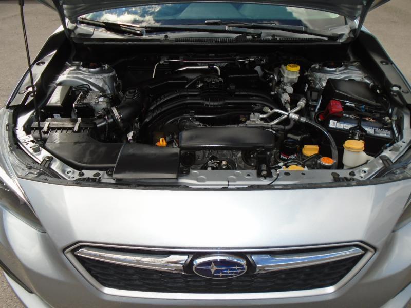 Subaru Impreza 2.0i Premium CVT 5-Door 2017