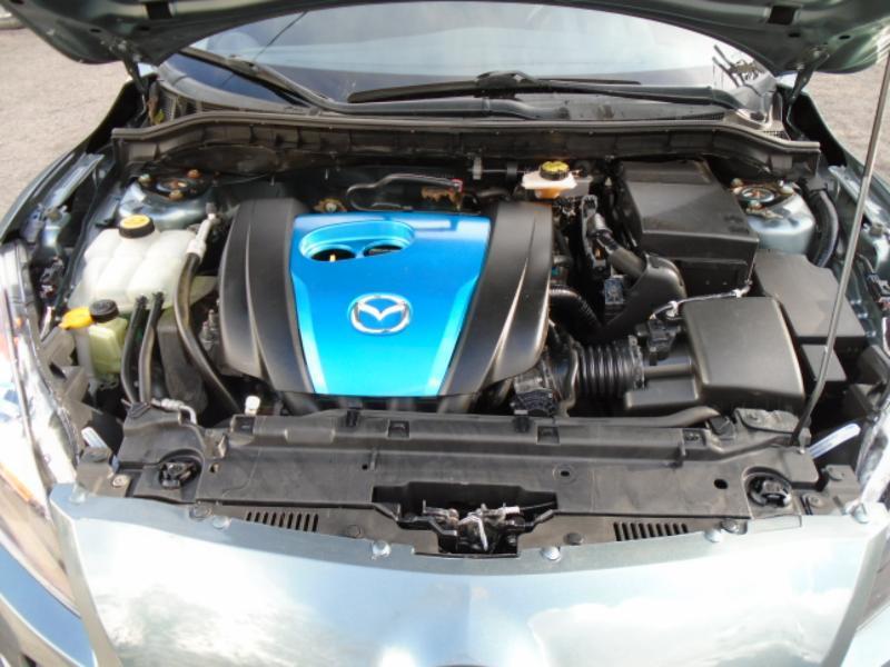 Mazda MAZDA3 i Sport 4-Door 2013