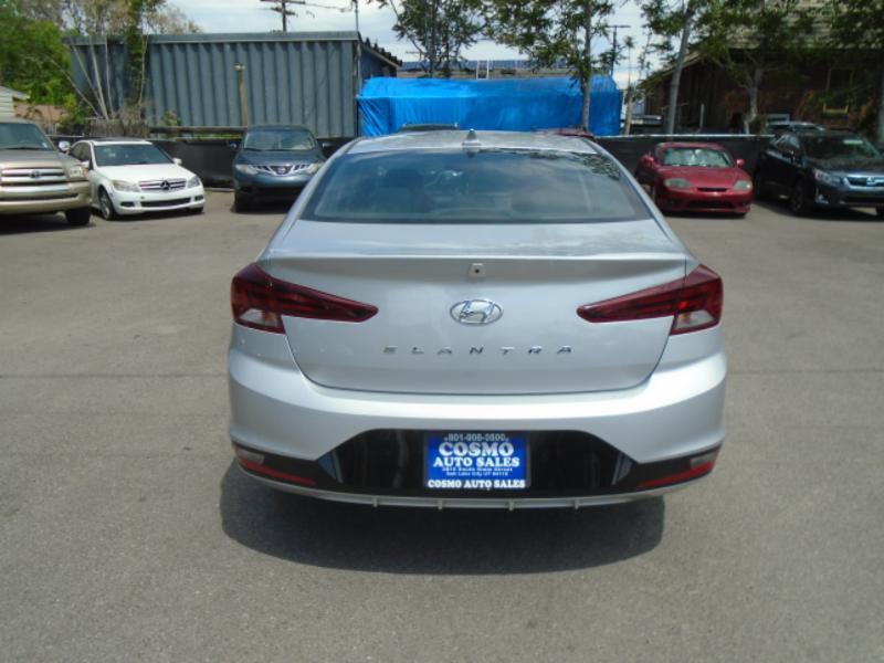 Hyundai Elantra SEL 2019