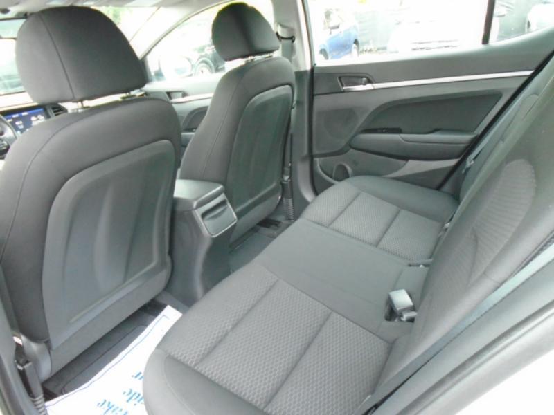 Hyundai Elantra SEL 2019