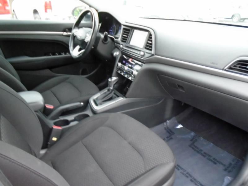 Hyundai Elantra SEL 2019