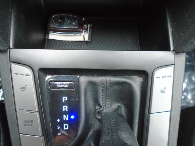 Hyundai Elantra SEL 2019