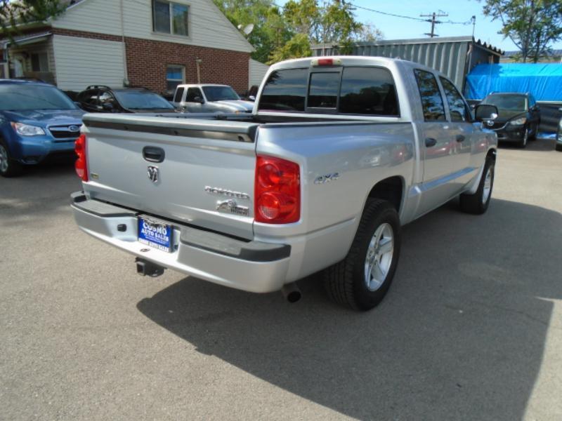 Dodge Dakota SLT Crew Cab 4WD 2010