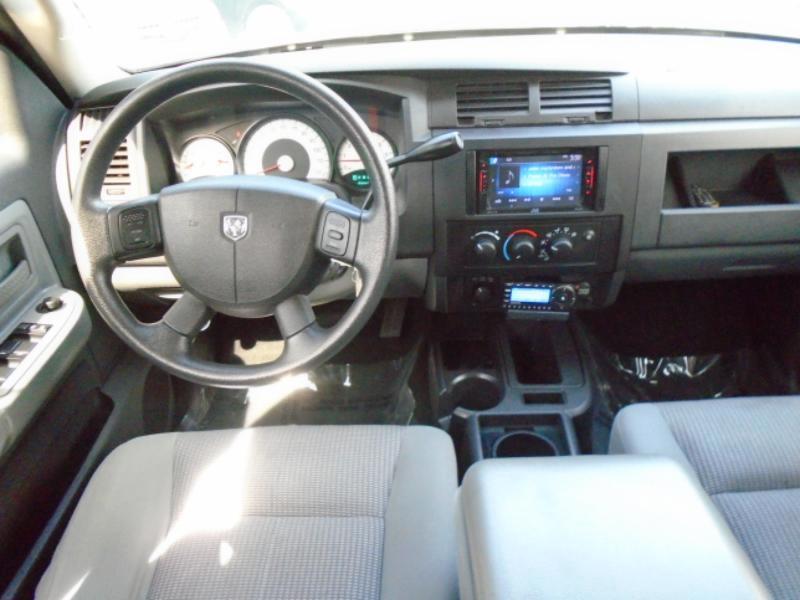 Dodge Dakota SLT Crew Cab 4WD 2010