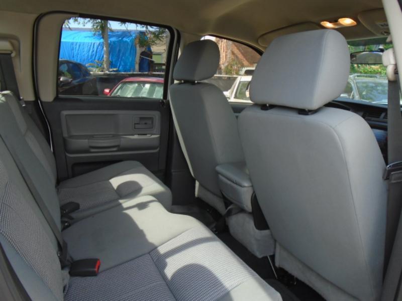 Dodge Dakota SLT Crew Cab 4WD 2010