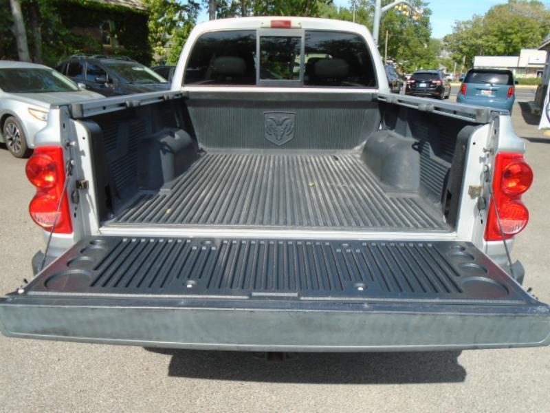 Dodge Dakota SLT Crew Cab 4WD 2010