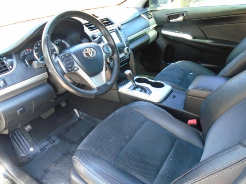 Toyota Camry XLE 2013