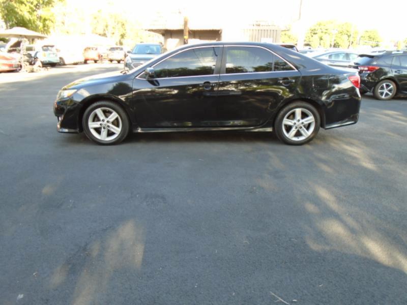 Toyota Camry XLE 2013