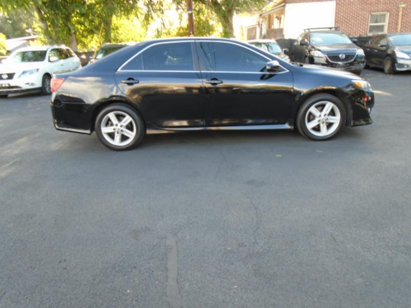 Toyota Camry XLE 2013