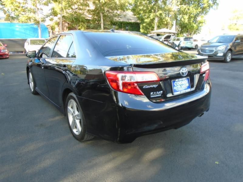 Toyota Camry XLE 2013