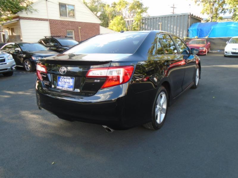 Toyota Camry XLE 2013