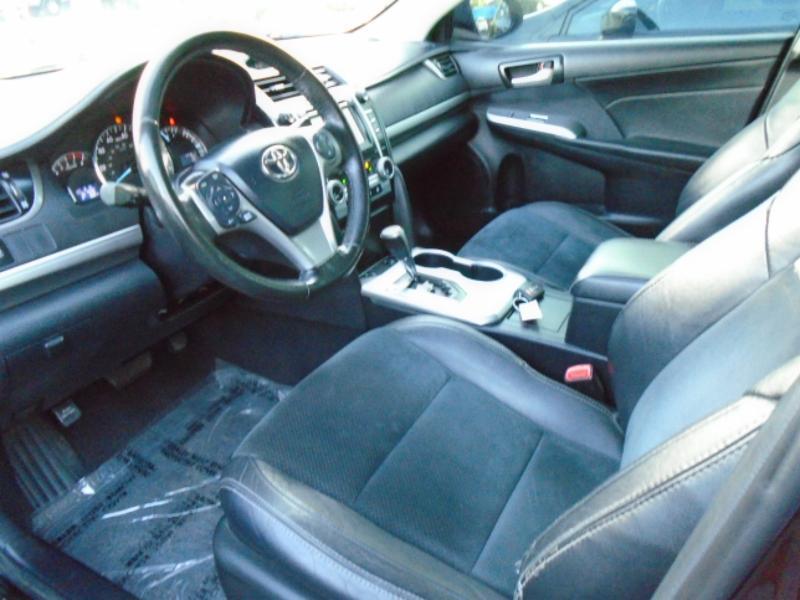 Toyota Camry XLE 2013