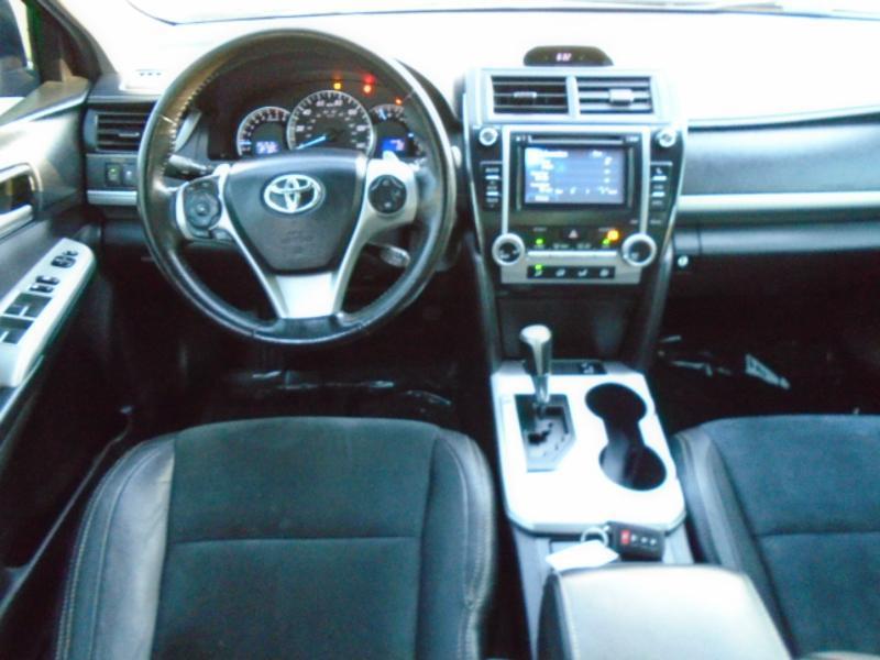 Toyota Camry XLE 2013