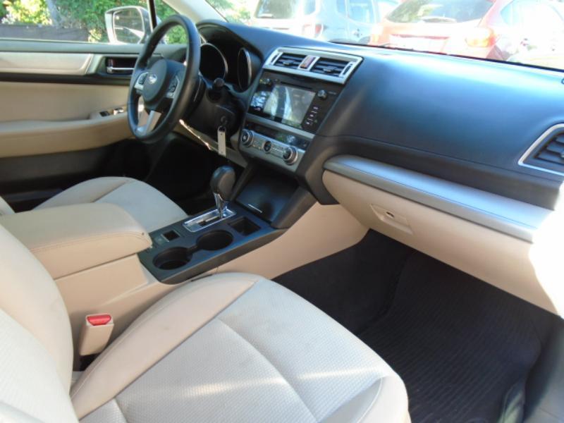 Subaru Outback 2.5i Premium 2015